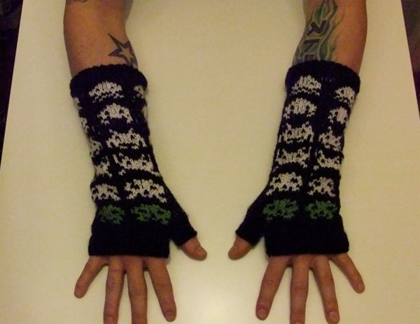 Space invaders Knitted Gloves