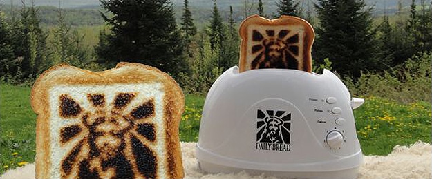 Jesus Toaster Makes Heavenly Impressions God Toast Design On Bread