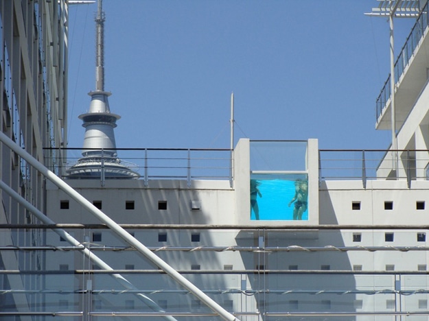 Creative-Hotel-Balcony-Pools