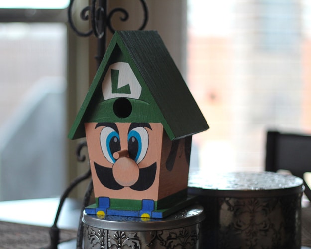 Geek-Handmade-Bird-Houses