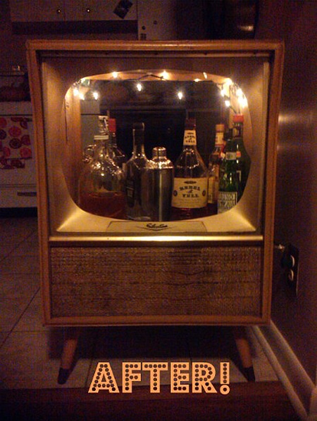 Retro-TV-Bar-Design Old Fashioned Television Set Mod