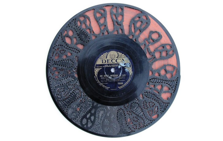 embroidered-crochet-vinyl-records