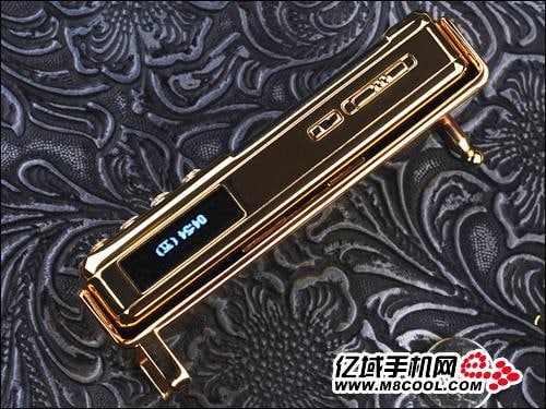 louis-vuitton-belt-buckle-phone louis-vuitton-belt-buckle-phone