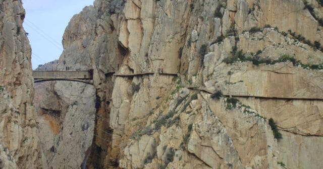 most-dangerous-hiking-trail