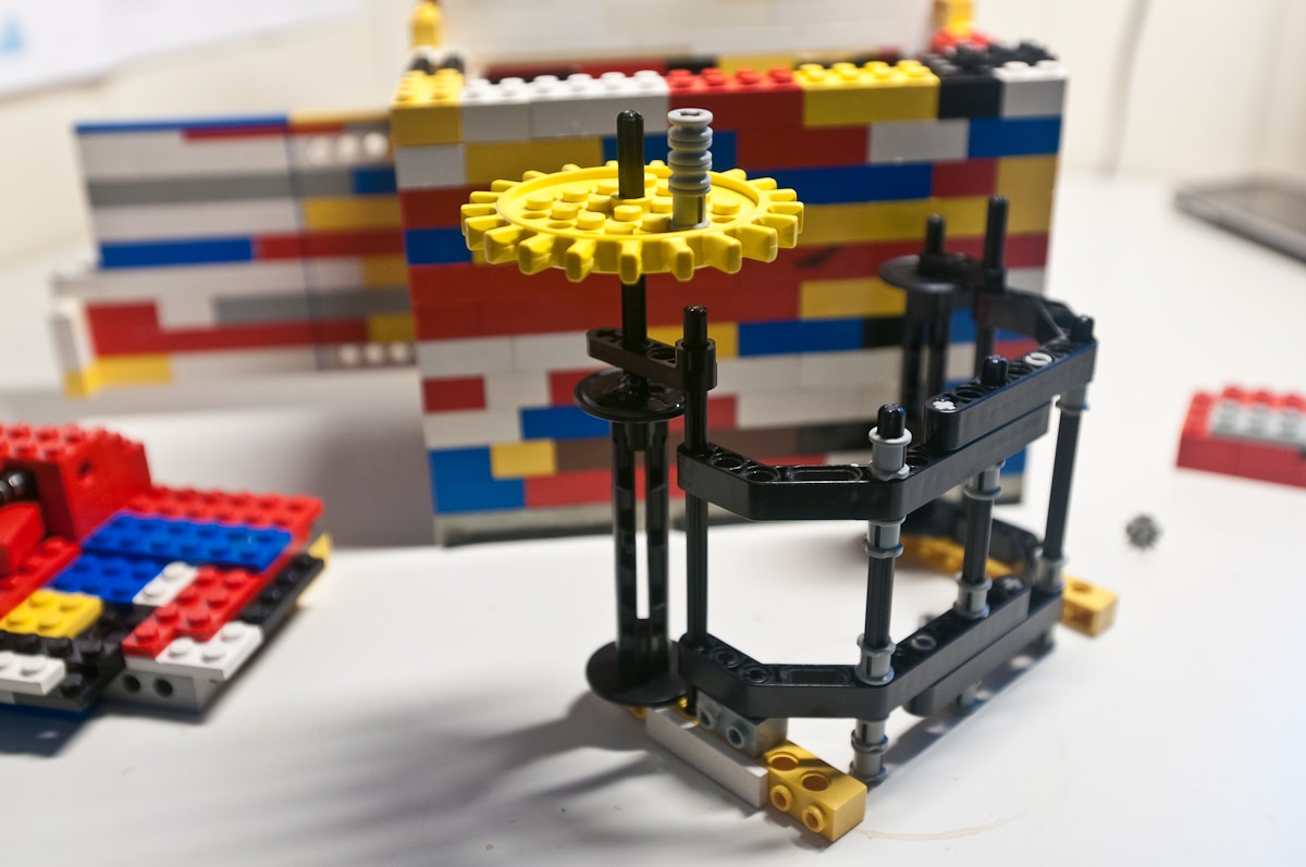 twin-lens-lego-camera