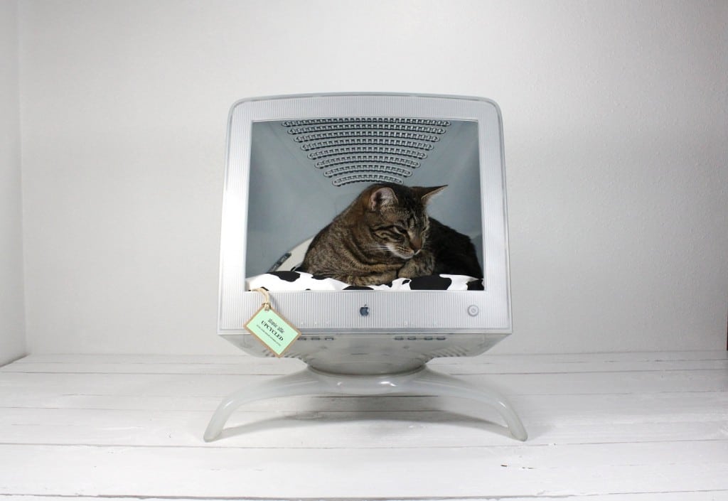 upcycled-mac-cat-bed upcycled-mac-cat-bed