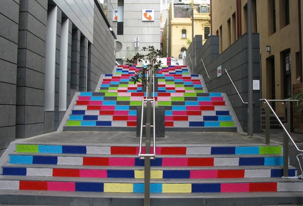 Yarn-Bombing-Public-Spaces