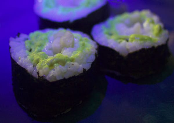 glow-in-dark-sushi