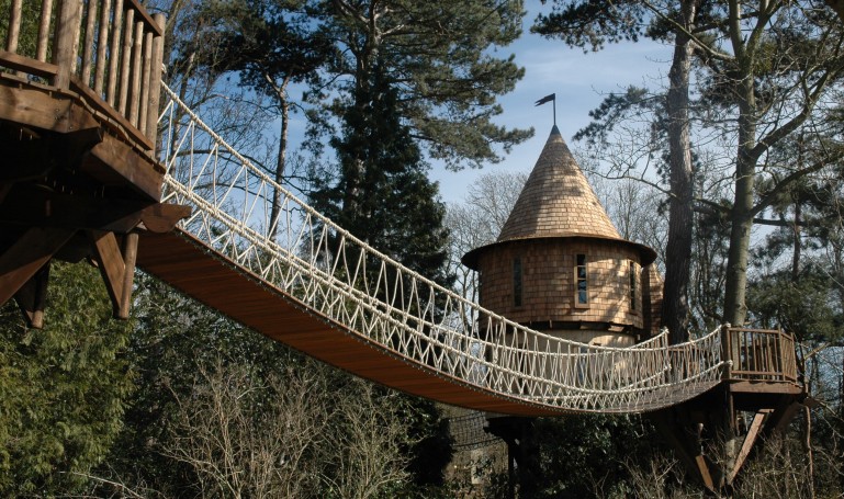 inspiring-ecofriendly-treehouse-castle inspiring-ecofriendly-treehouse-castle