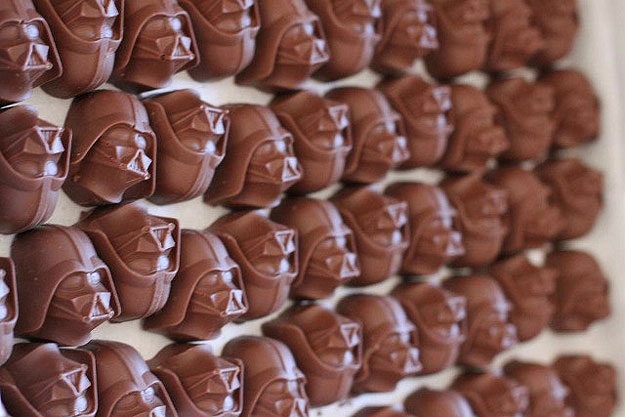 millenium-falcon-chocolate-bar