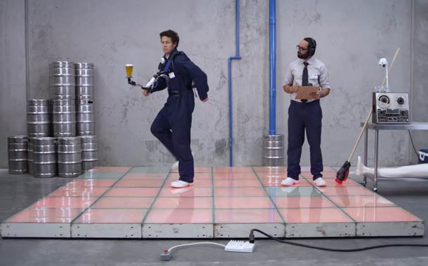 spill-proof-beer-arm spill-proof-beer-arm