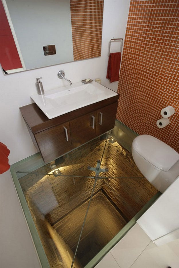 Glass-Floor-Bathroom-Design
