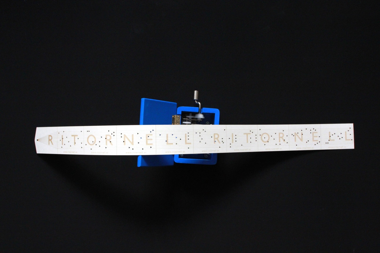 business-card-musicbox-strip business-card-musicbox-strip