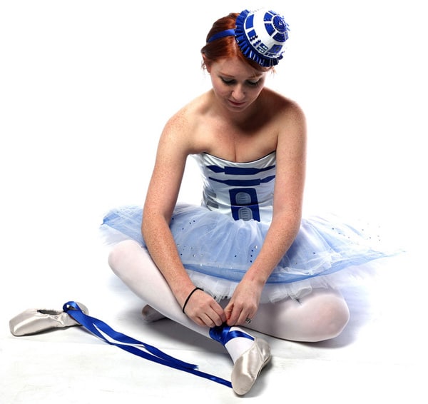 R2-D2-Ballerina-Cosplay R2-D2-Ballerina-Cosplay