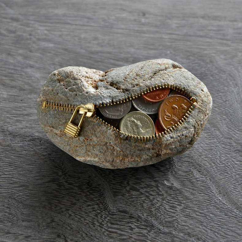 Stone-Sculptures-With-Zippers