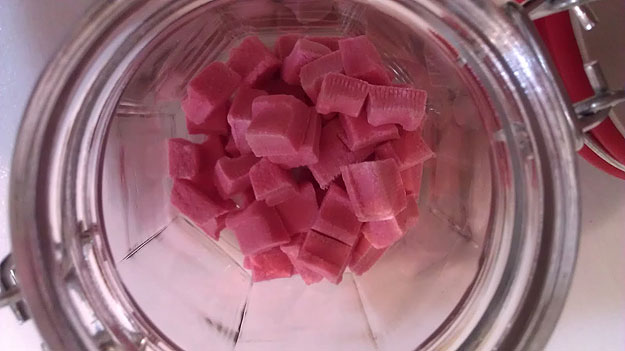 vodka-spiked-bubble-gum vodka-spiked-bubble-gum