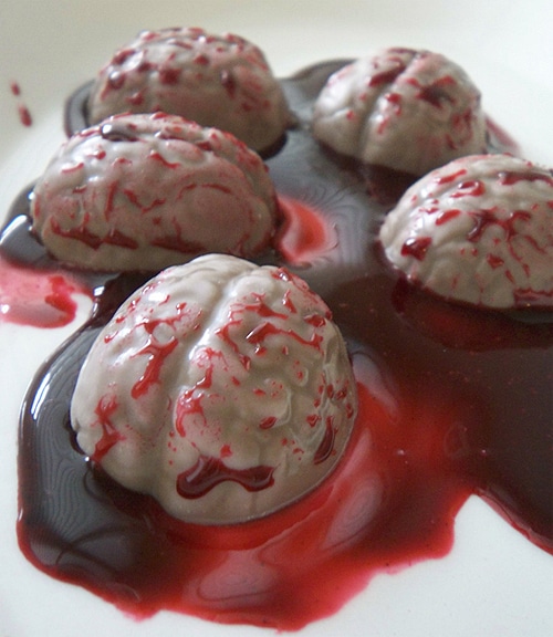 Zombie-Bloody-Brains-Cupcakes Zombie-Bloody-Brains-Cupcakes