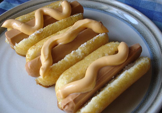 Twinkie-Hot-Dog-Design Twinkie-Hot-Dog-Design