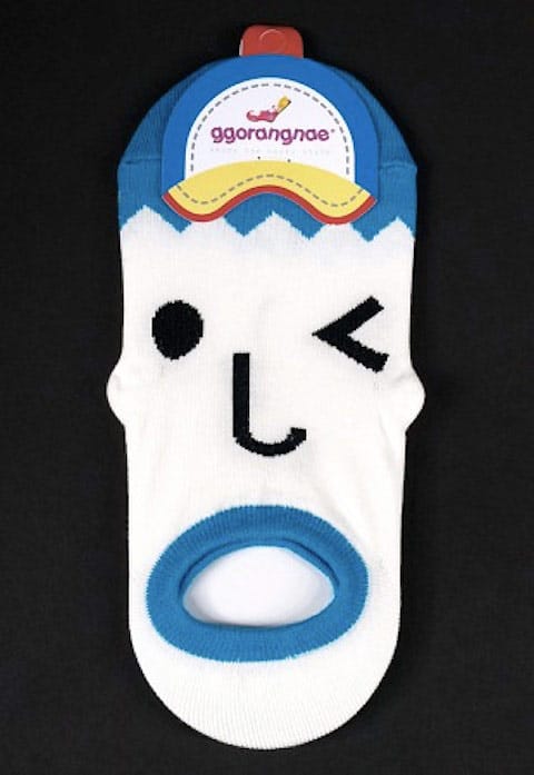 korean-face-socks-concept