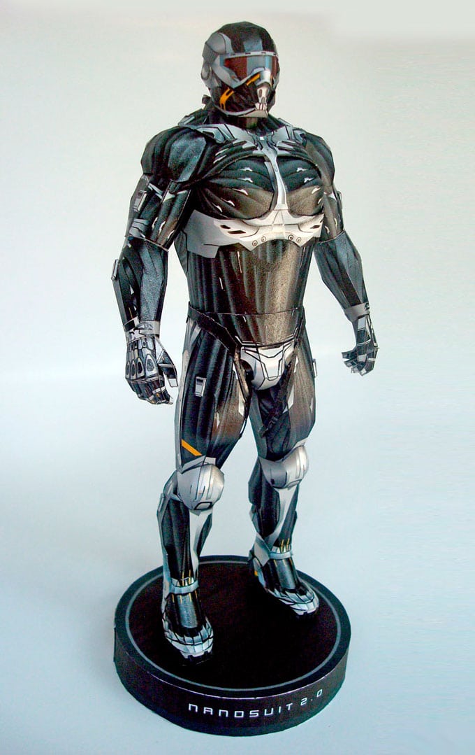 papercraft-replica-nanosuit-build papercraft-replica-nanosuit-build