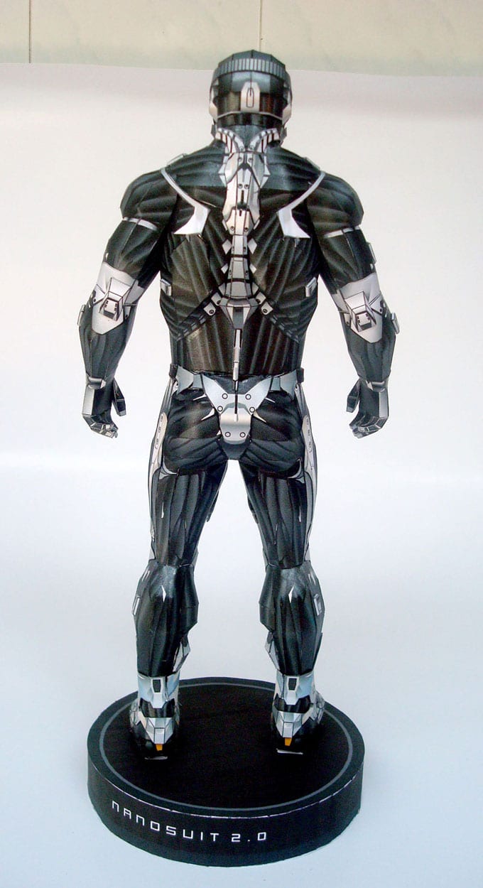 papercraft-replica-nanosuit-build papercraft-replica-nanosuit-build