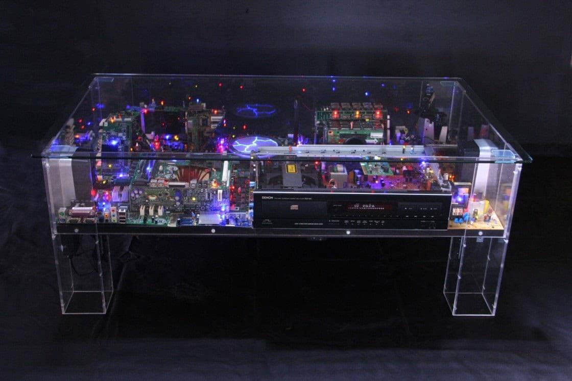 Electri-City-Recycled-Sculptures Cityscapes-From-Old-Computer-Parts