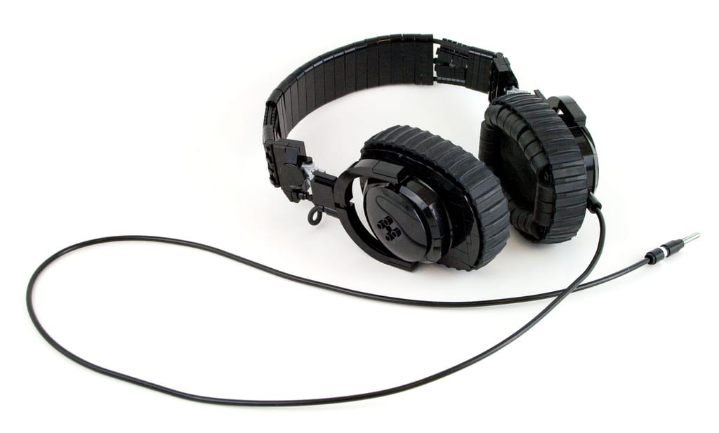 amazing-lego-headphones-build amazing-lego-headphones-build