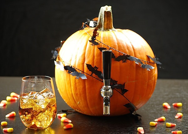 diy-pumpkin-beer-dispenser diy-pumpkin-beer-keg