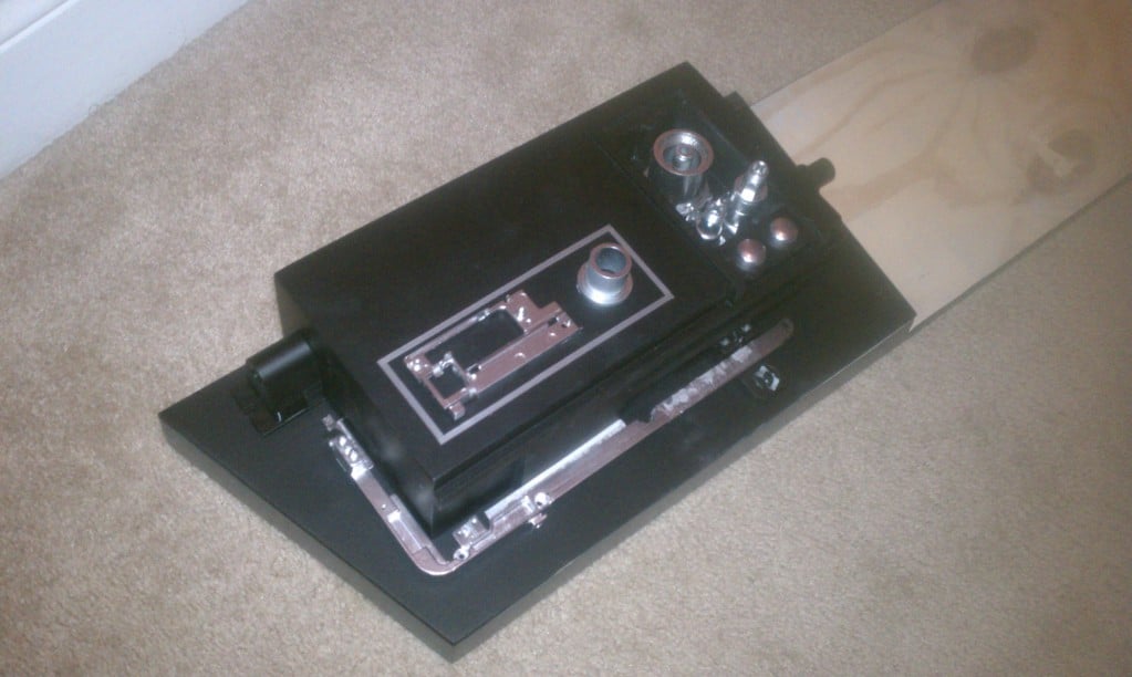 millennium-falcon-full-scale millennium-falcon-full-scale