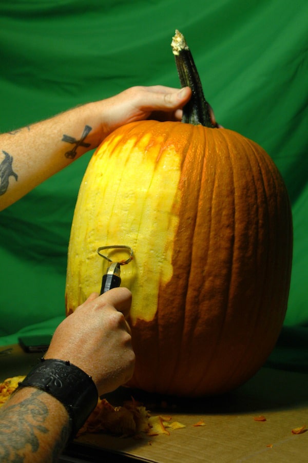 badass-pumpkin-carving-design