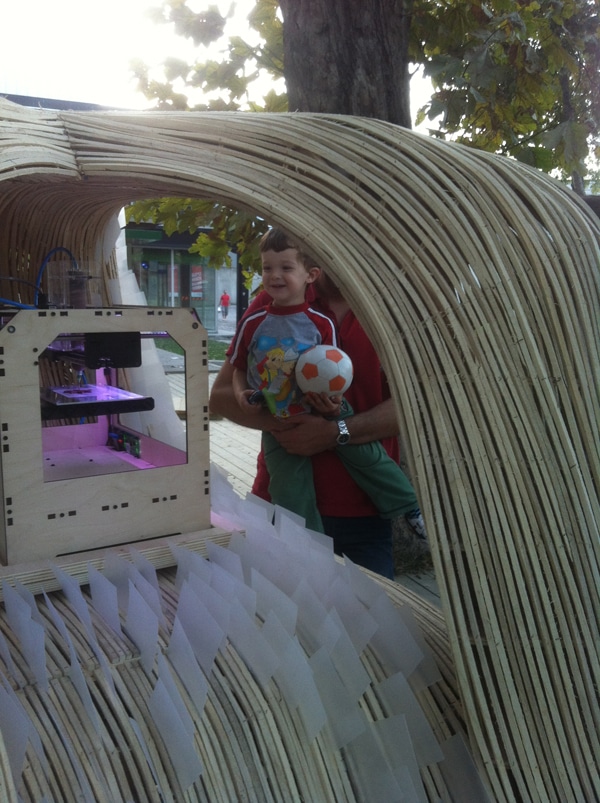 Futuristic Printing Food Carts Futuristic Printing Food Carts