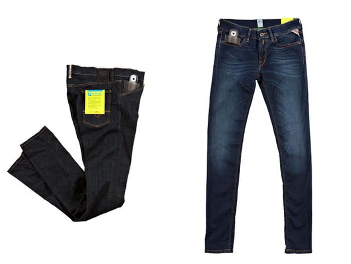 jeans-with-twitter-facebook social-jeans-with-twitter-facebook