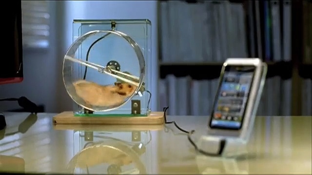 smartphone-charger-hamster-prototype