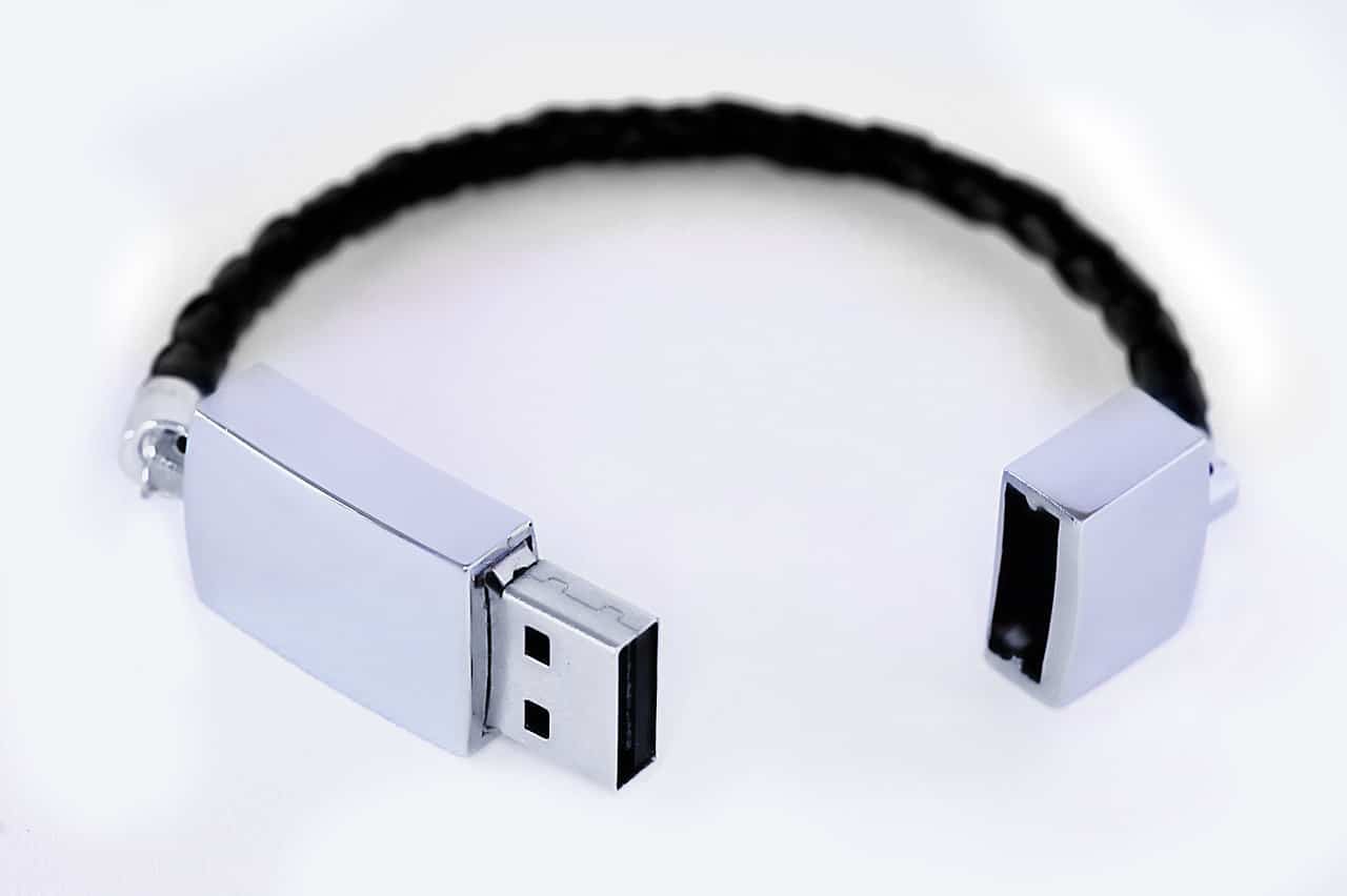 usb-geek-jewelry-bracelet usb-bracelet-geek-jewelry