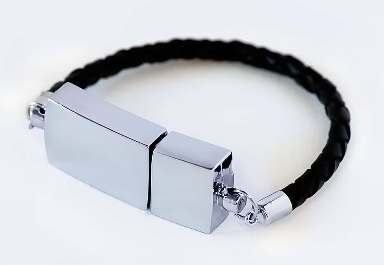 usb-geek-jewelry-bracelet usb-bracelet-geek-jewelry