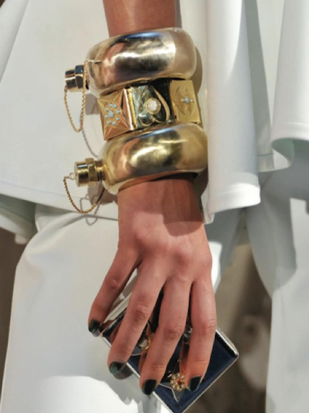 flash-bangle-bracelet-drink flash-bangle-bracelet-drink