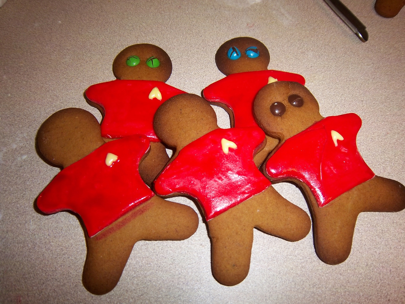 gingerbread-star-trek-holiday-spirit