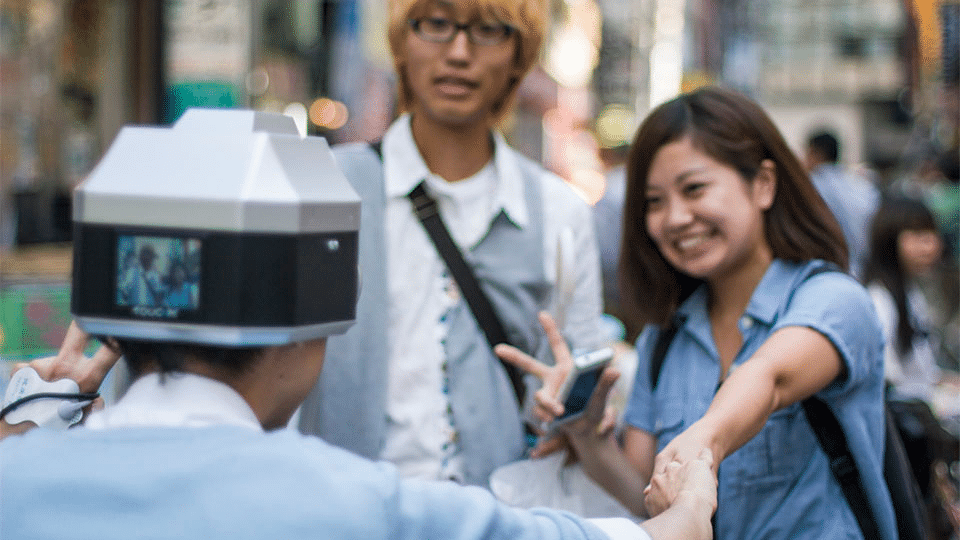 touchy-camera-helmet-concept touchy-camera-helmet-concept