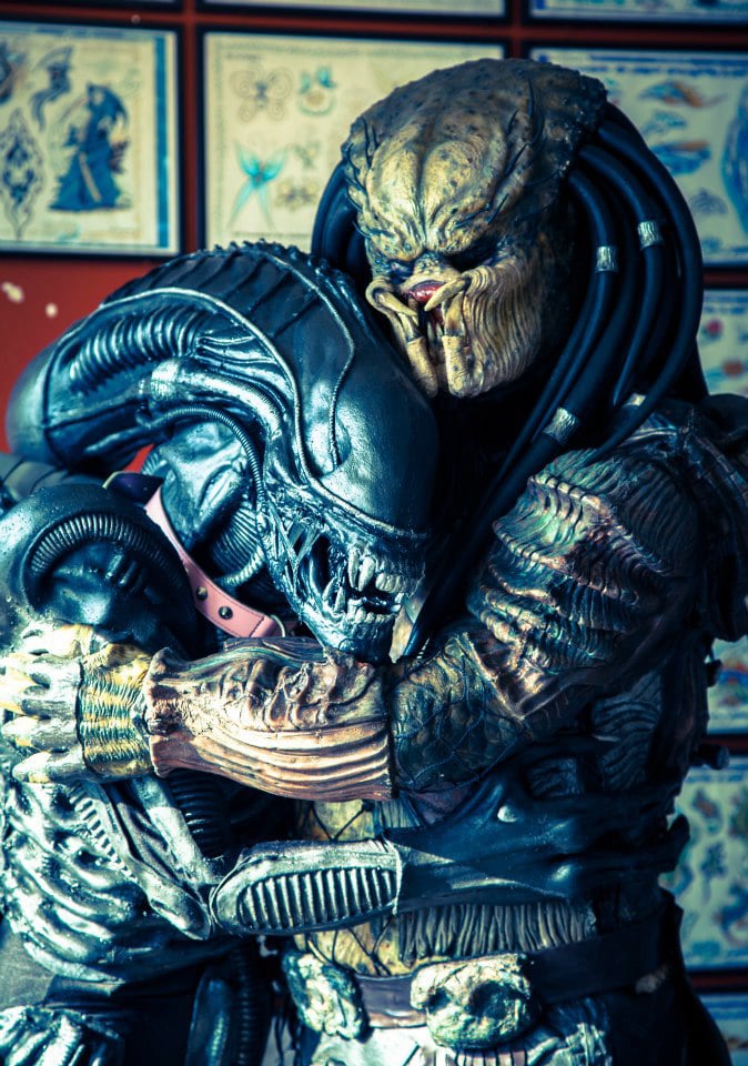 alien-predator-cosplay-costumes sci-fi-fantasy-cosplay
