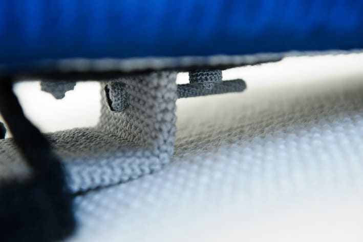 crocheted-police-car-sculpture crocheted-police-car-model-sculpture