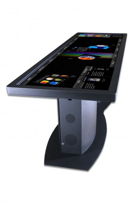 ideum-pano-touchscreen-desk