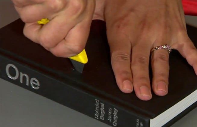 nfc-phone-charging-dock nfc-enabled-phone-charging-dock