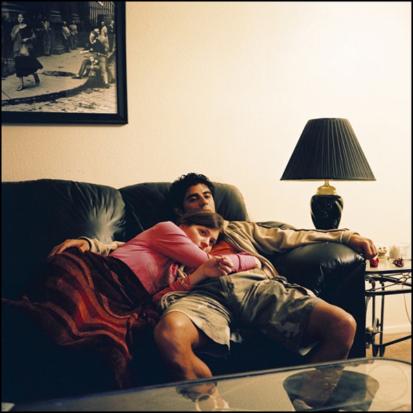 people-watching-tv-photography people-watching-television-photography