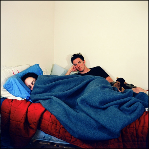 people-watching-tv-photography people-watching-television-photography