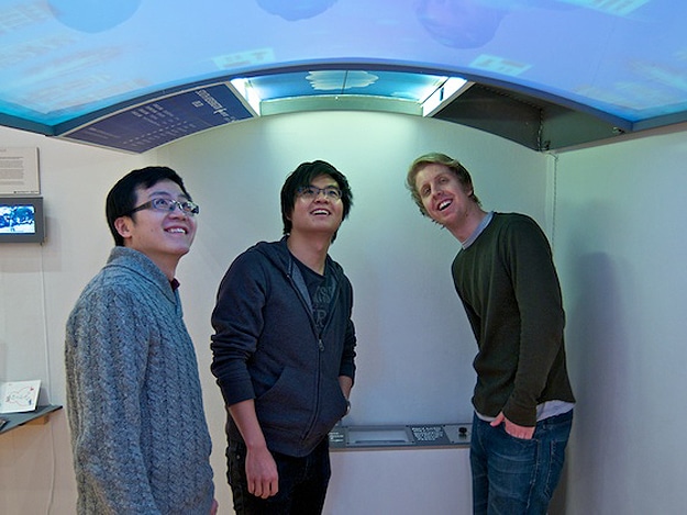 sunroof-digital-canopy-screen sunroof-digital-canopy-screen