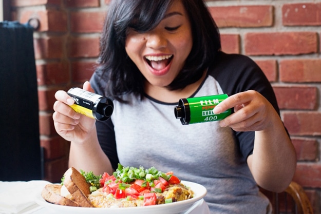 film-salt-pepper-shakers film-roll-salt-pepper-shakers