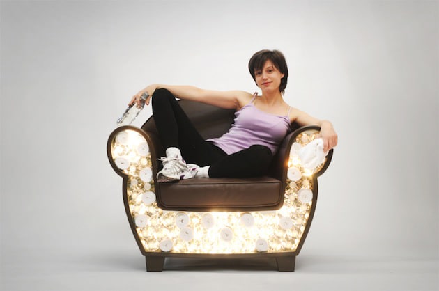 hollow-chair-design-with-lights