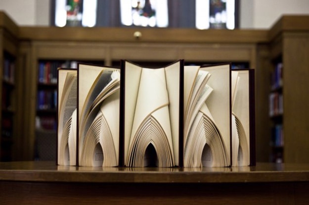 Pages-of-books-create-art