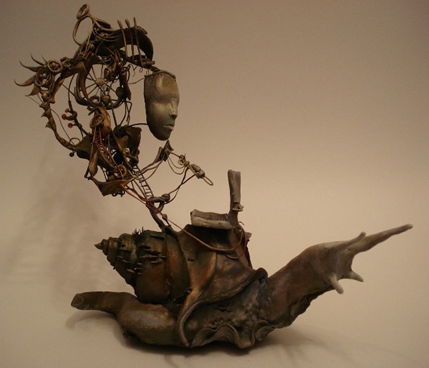 Ellen-Jewett-Sculpure-Snail hyper-real-animal-sculpture