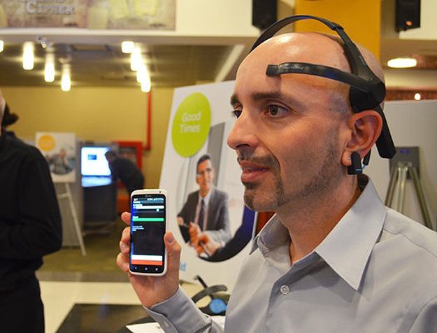 good-times-phone-rings brain-controlled-phone-app-brainwaves